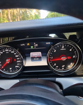 Mercedes-Benz Klasa E cena 121900 przebieg: 95000, rok produkcji 2017 z Skórcz małe 232